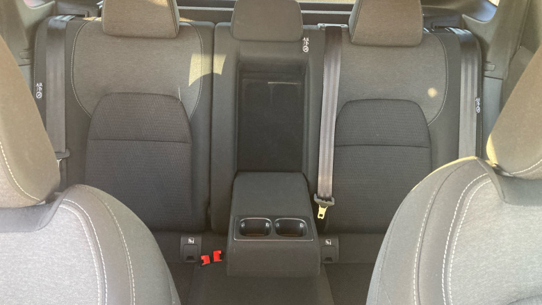 Nissan Qashqai 1.3 DiG-T MH N-Connecta 5dr Petrol Hatchback